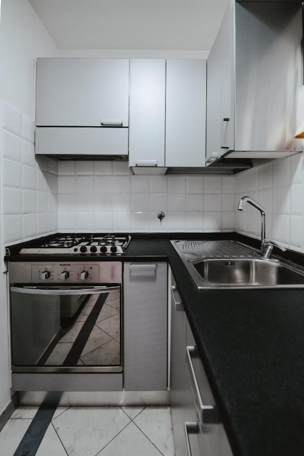 Trevi 86 Apartment Rome Bagian luar foto
